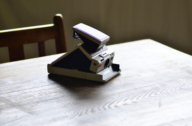 デジタルカメラでフィルムカメラのような写真に仕上げる