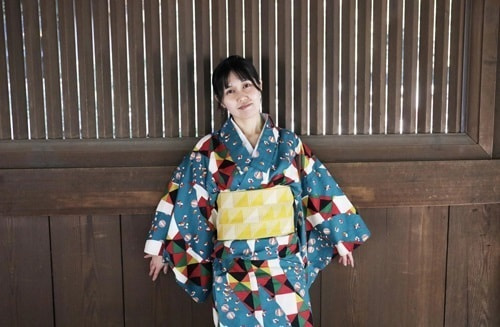 明治神宮の写真スポット｜美しく撮れるおすすめ撮影ポイント｜屋根の下(灯籠)