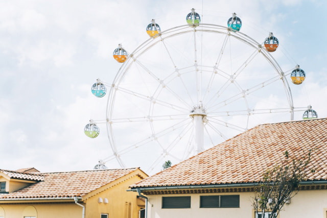 明るく撮影した観覧車